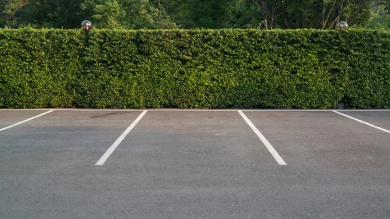 Parking-Lot Banner